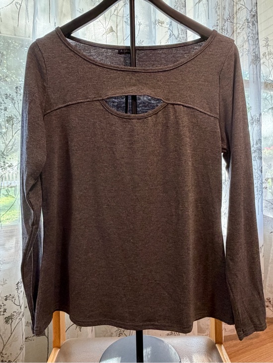 Arolina Tops - Arolina Womens Charcoal Gray Long Sleeve Keyhole Cutout Top Size Large NWT